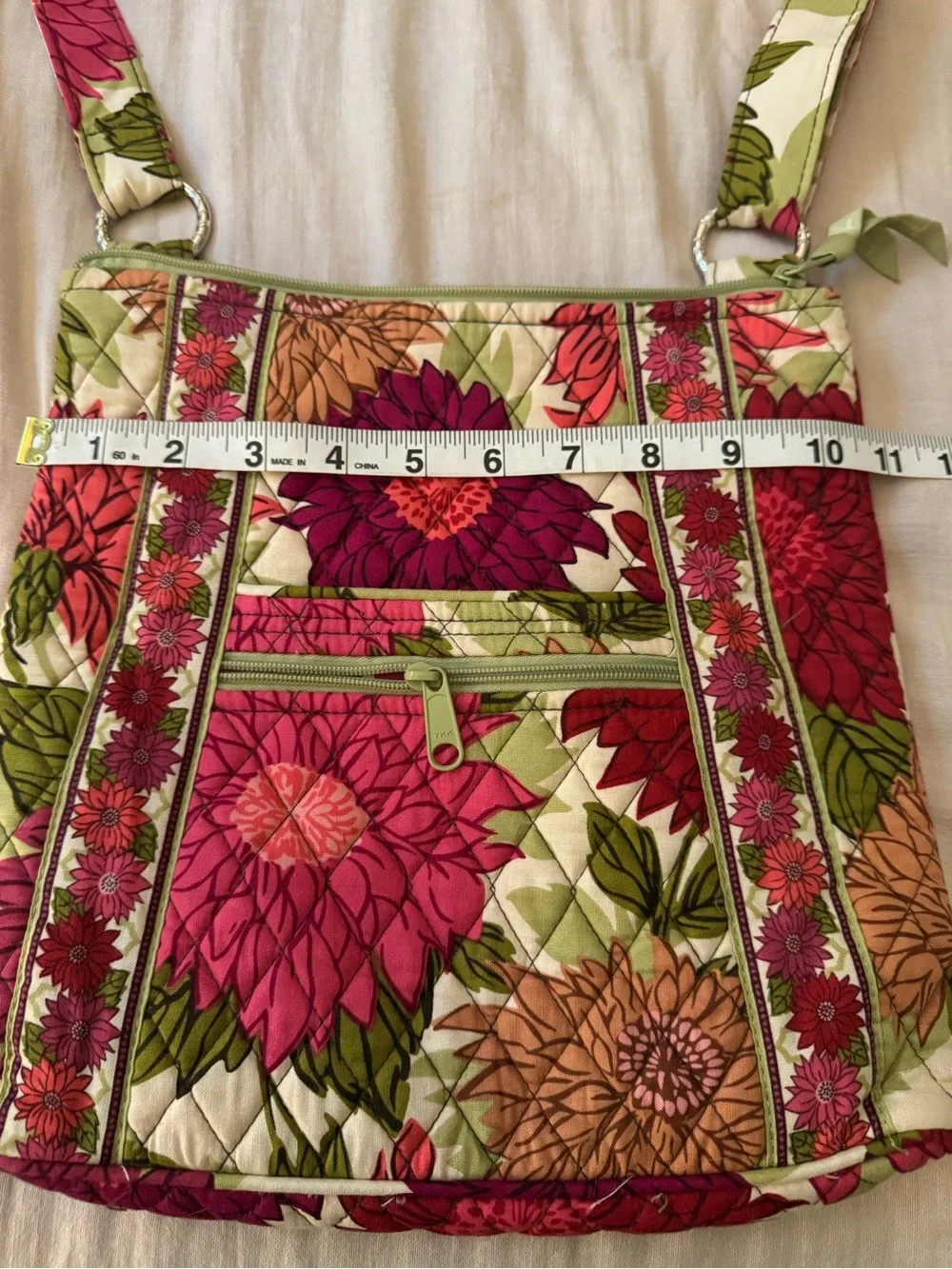 Vera Bradley Dahlia Print Floral Quilted Crossbody Bag in Pink Green Purse EUC
